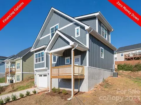 222 Oak Meadow Ln, Asheville, NC 28804