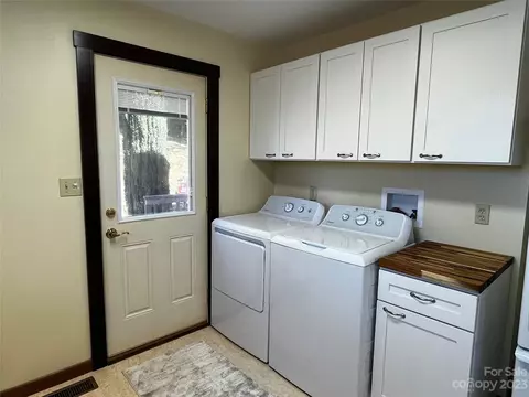 185 Spicewood Dr, Clyde, NC 28721 photo 13