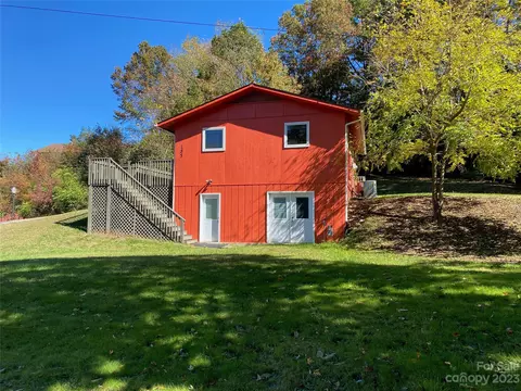 185 Spicewood Dr, Clyde, NC 28721 photo 21