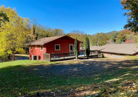 185 Spicewood Dr, Clyde, NC 28721