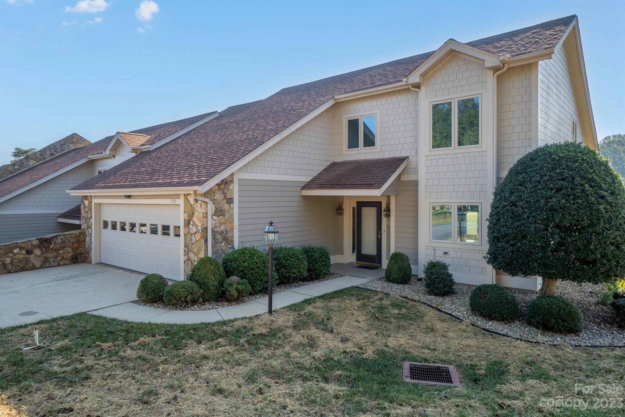 3709 Rock Bridge Ne Dr NE  