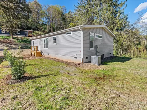 133 Brookside St, Clyde, NC 28721 photo 25
