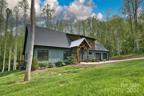 1982 Pisgah Dr, Hendersonville, NC 28791