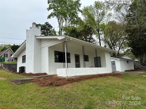 224 Vineyard Rd, Norwood, NC 28128