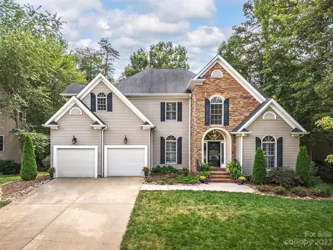 1046 Columbine Rd, Asheville, NC 28803