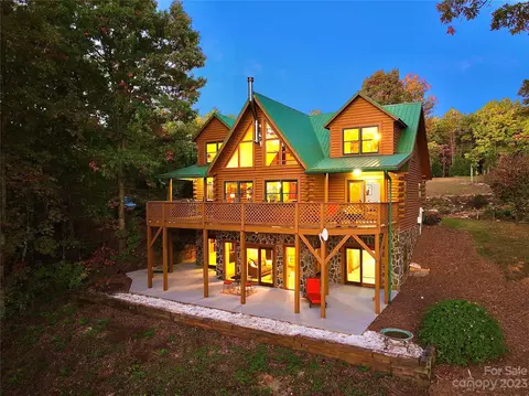 3703 Back Bluff Dr, Morganton, NC 28655