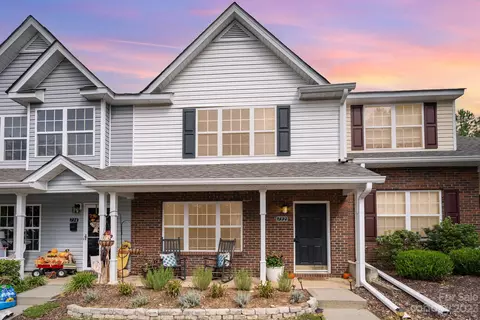 732 Rock Lake Gln, Fort Mill, SC 29715
