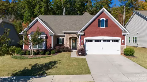 3186 Arches Bluff Cir, Lancaster, SC 29720