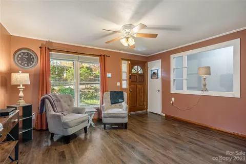 135 Markham Rd, Tryon, NC 28782 photo 3