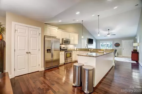 12872 Hill Pine Rd, Midland, NC 28107 photo 10