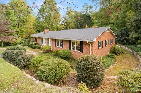 50 Lasae Ln, Tryon, NC 28782 photo 2