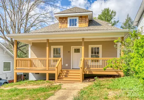 111 Forest Hill Dr, Asheville, NC 28803