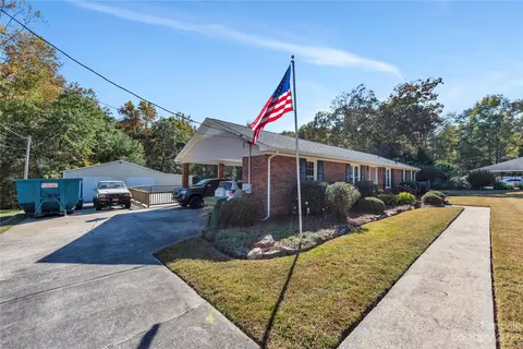 125 Devine St, Stanley, NC 28164 photo 2