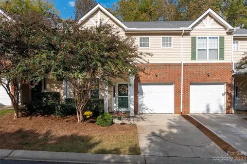 10920 Princeton Commons Dr, Charlotte, NC 28277