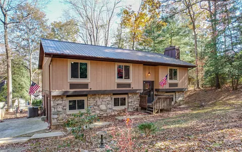 13 S Wildwood Ln, Fletcher, NC 28732