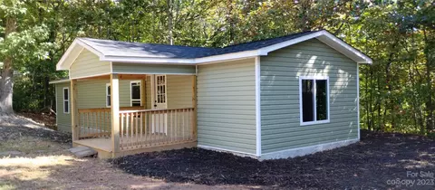 15 Keith Ln, Columbus, NC 28722