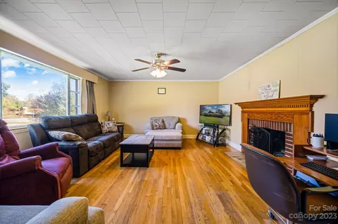 3216 Us 70 E Hwy E, Morganton, NC 28655 photo 8
