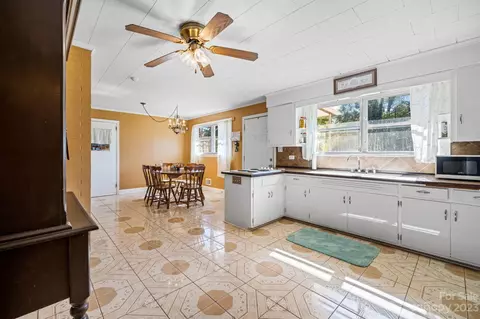 3216 Us 70 E Hwy E, Morganton, NC 28655 photo 17