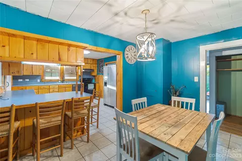 305 Mull Ln, Morganton, NC 28655 photo 8