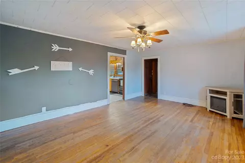305 Mull Ln, Morganton, NC 28655 photo 15