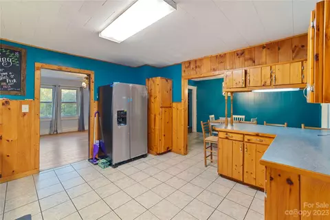 305 Mull Ln, Morganton, NC 28655 photo 5