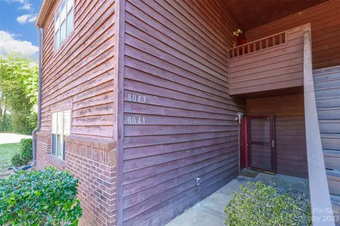8041 Cedar Glen Dr, Charlotte, NC 28212