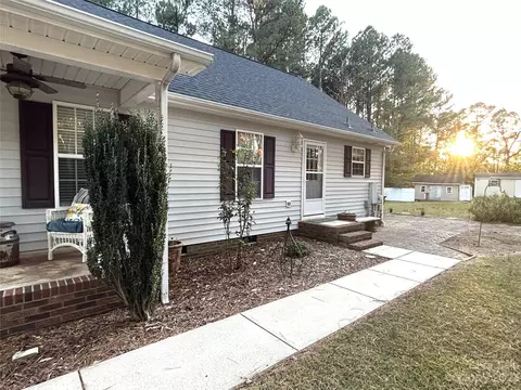 432 Pine Forest Ct, Vale, NC 28168 photo 6