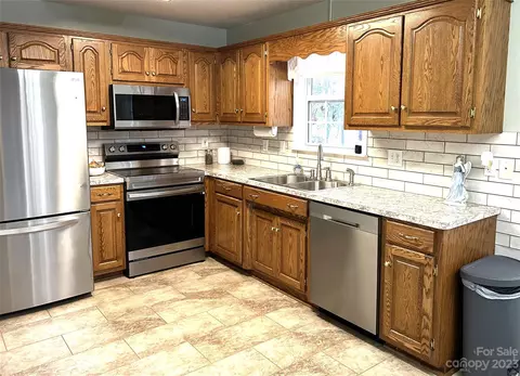 432 Pine Forest Ct, Vale, NC 28168 photo 15