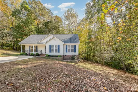 105 Edison Ct, Stanley, NC 28164 photo 4
