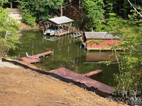 216 Jubal Reeves Cir, Mount Gilead, NC 27306
