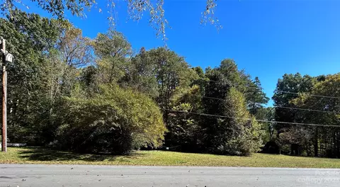 8251 Addison Dr, Harrisburg, NC 28075