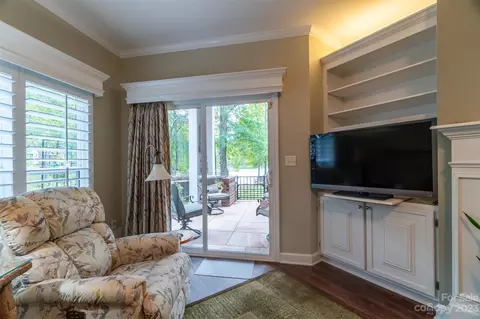 737 Peninsula Dr, Davidson, NC 28036 photo 12