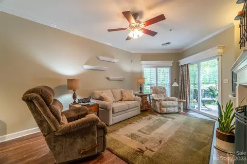 737 Peninsula Dr, Davidson, NC 28036 photo 8