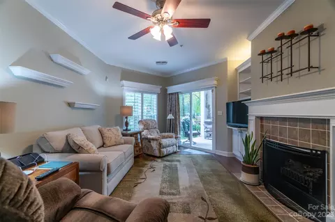 737 Peninsula Dr, Davidson, NC 28036 photo 10