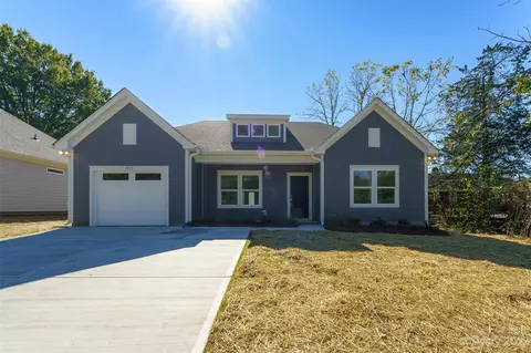 9225 Mount Holly Rd, Charlotte, NC 28214