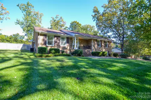 5215 Rocky River Rd, Charlotte, NC 28215