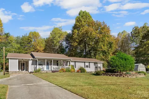 236 Noblitt Rd, Marion, NC 28752