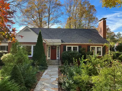 504 Maple St, Brevard, NC 28712 photo 2