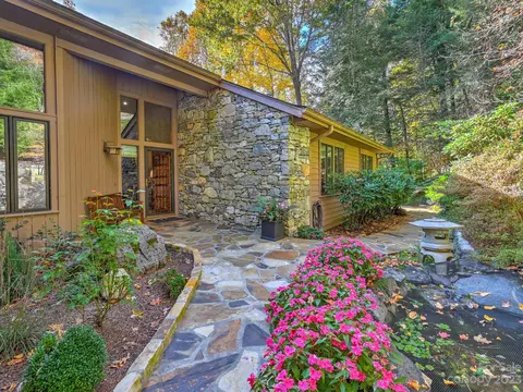 214 Pheasant Run, Hendersonville, NC 28739