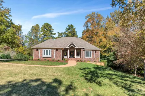 1403 Greenway Dr, Shelby, NC 28150
