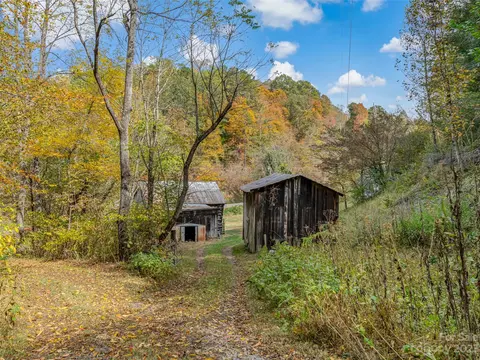 693 Sharp Hollow Rd, Marshall, NC 28753 photo 34