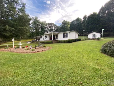573 Liberty Grove Church Rd, Taylorsville, NC 28681
