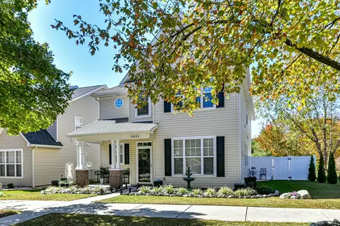 15435 Crossing Gate Dr, Cornelius, NC 28031 photo 2