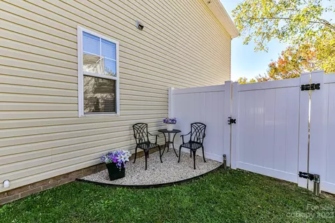 15435 Crossing Gate Dr, Cornelius, NC 28031 photo 26
