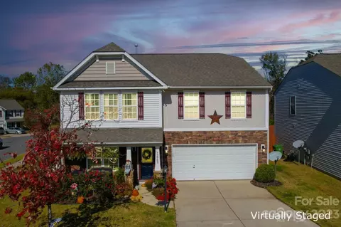 12903 Settlers Trail Ct, Charlotte, NC 28278