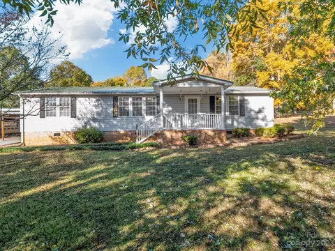 3575 Big Timber Dr, Sherrills Ford, NC 28673
