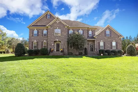 604 Appomatox Dr, Marvin, NC 28173