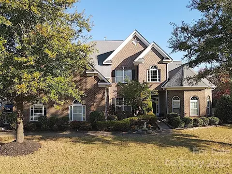8741 Savannah Rd, Harrisburg, NC 28075