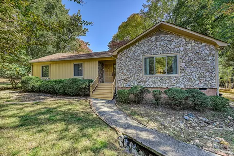 3001 Point Clear Dr, Tega Cay, SC 29708