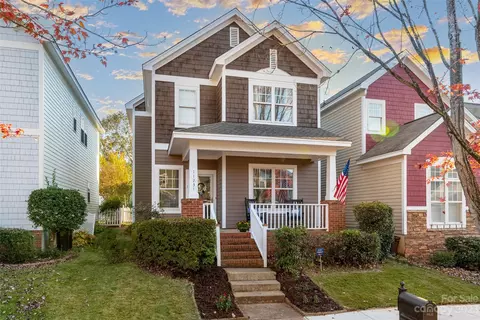 11231 Blue Cedar Ln, Charlotte, NC 28277